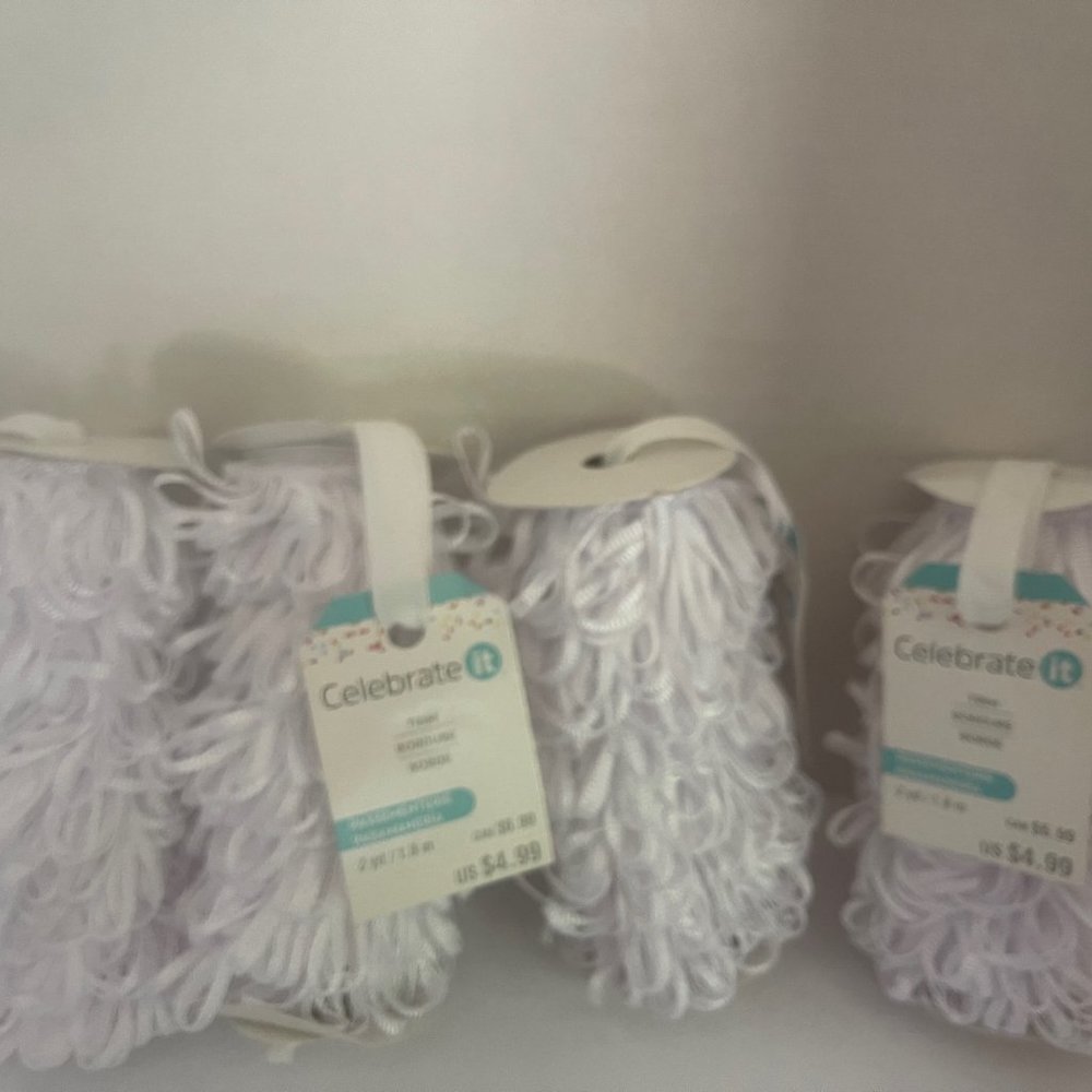 4 piece Celebrate It loop style White trim
